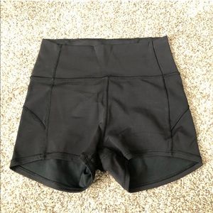 Lululemon in movement everlux black shorts